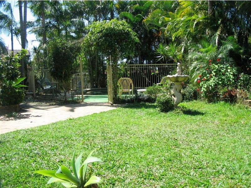 18 Carrum Court, Robina QLD 4226