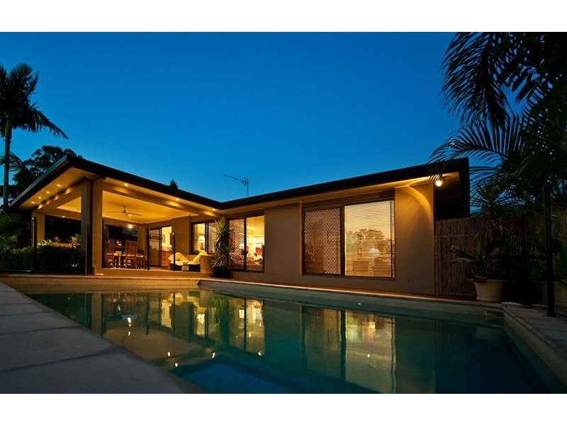 13A Garden Grove, Carrara QLD 4211
