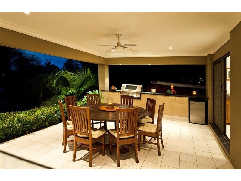 13A Garden Grove, Carrara QLD 4211
