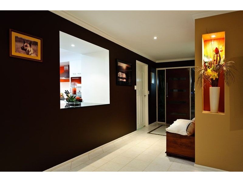 13A Garden Grove, Carrara QLD 4211