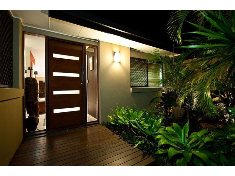13A Garden Grove, Carrara QLD 4211