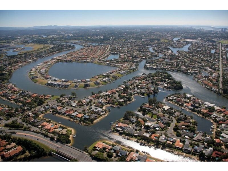 2 Cypress Drive, Broadbeach Waters QLD 4218