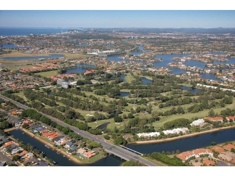 2 Cypress Drive, Broadbeach Waters QLD 4218