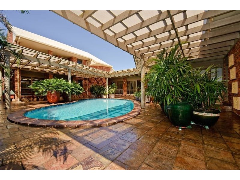 12 Fitzwilliam Street, Carrara QLD 4211