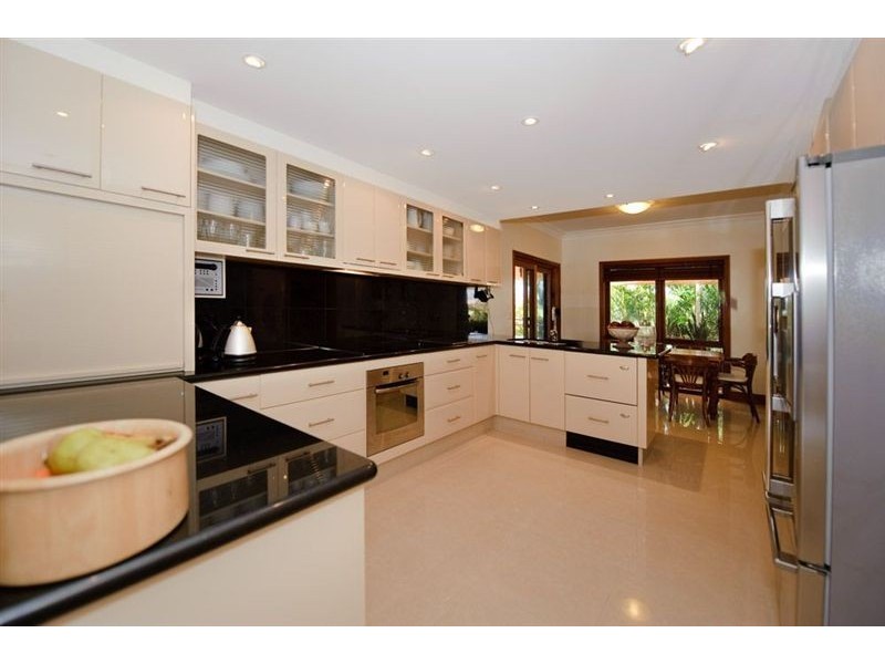 12 Fitzwilliam Street, Carrara QLD 4211