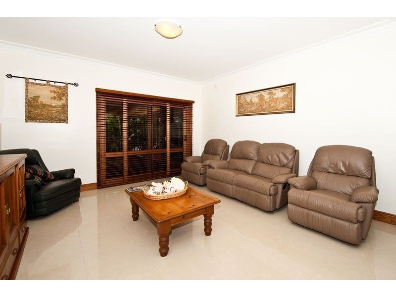 12 Fitzwilliam Street, Carrara QLD 4211