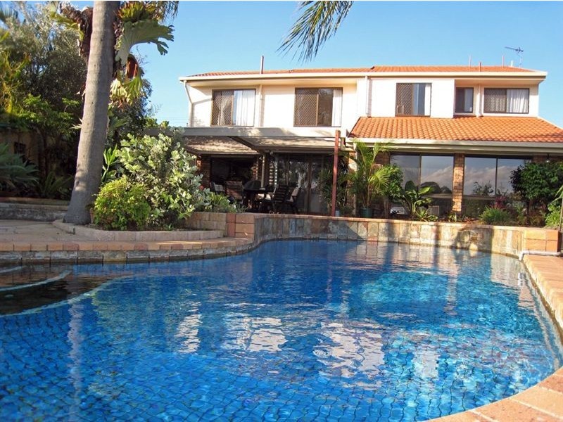 42 Merrimac Blvd, Broadbeach Waters QLD 4218