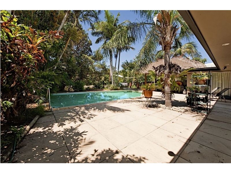 30 Karina Crescent, Broadbeach Waters QLD 4218