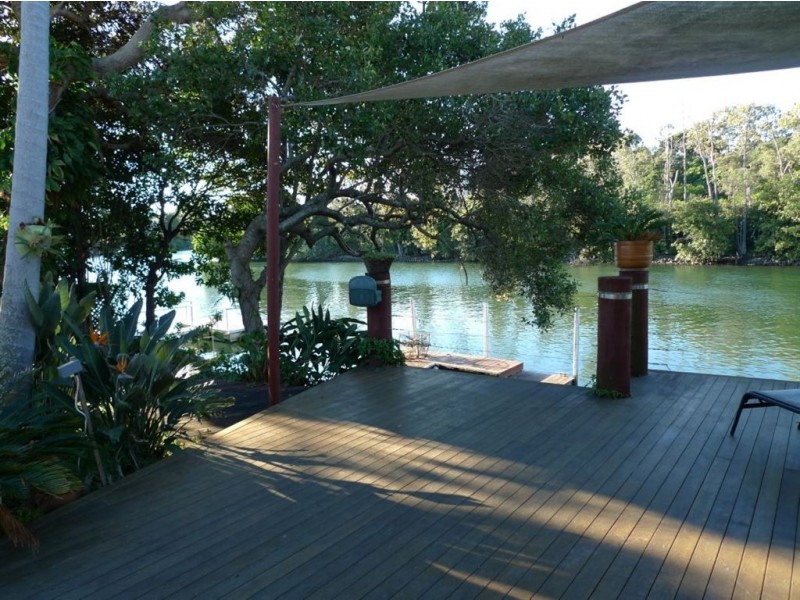 30 Karina Crescent, Broadbeach Waters QLD 4218