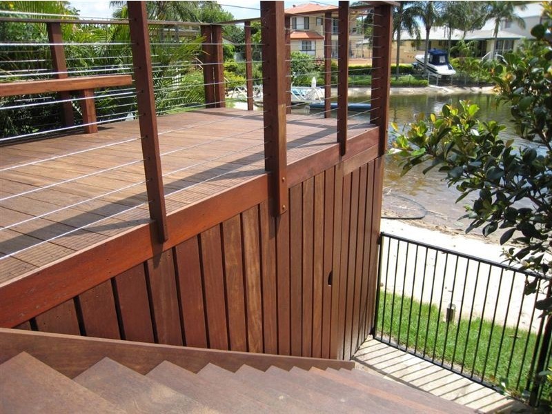 2 Seaforth Avenue, Broadbeach Waters QLD 4218