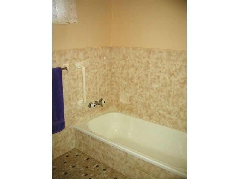 132 Monaco Street, Broadbeach Waters QLD 4218