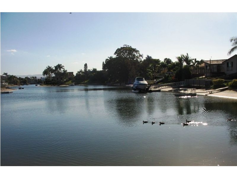 28 Bermuda Street,, Broadbeach Waters QLD 4218