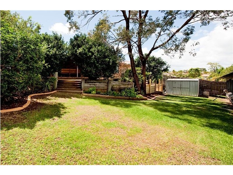 30 Merridown Drive, Merrimac QLD 4226