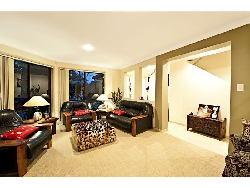 34 Bermuda Street, Broadbeach Waters QLD 4218