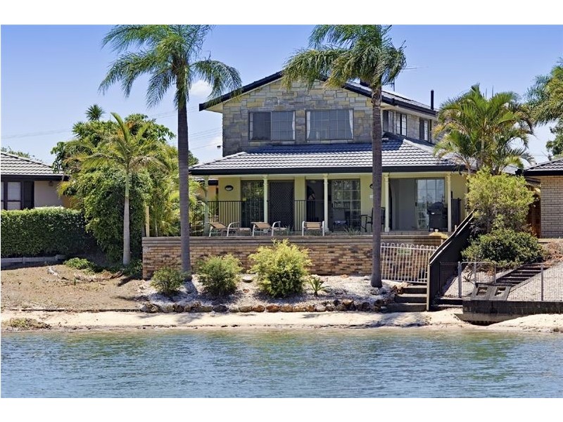 38 Merrimac Boulevard, Broadbeach Waters QLD 4218