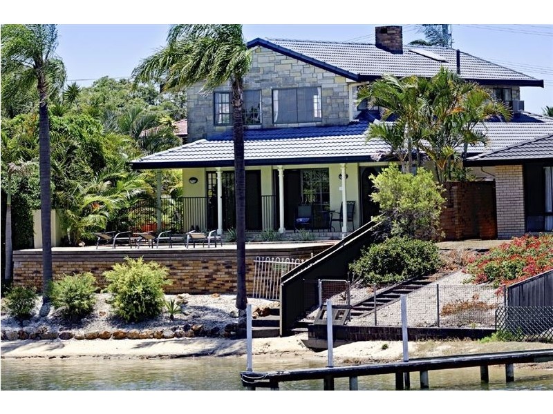 38 Merrimac Boulevard, Broadbeach Waters QLD 4218