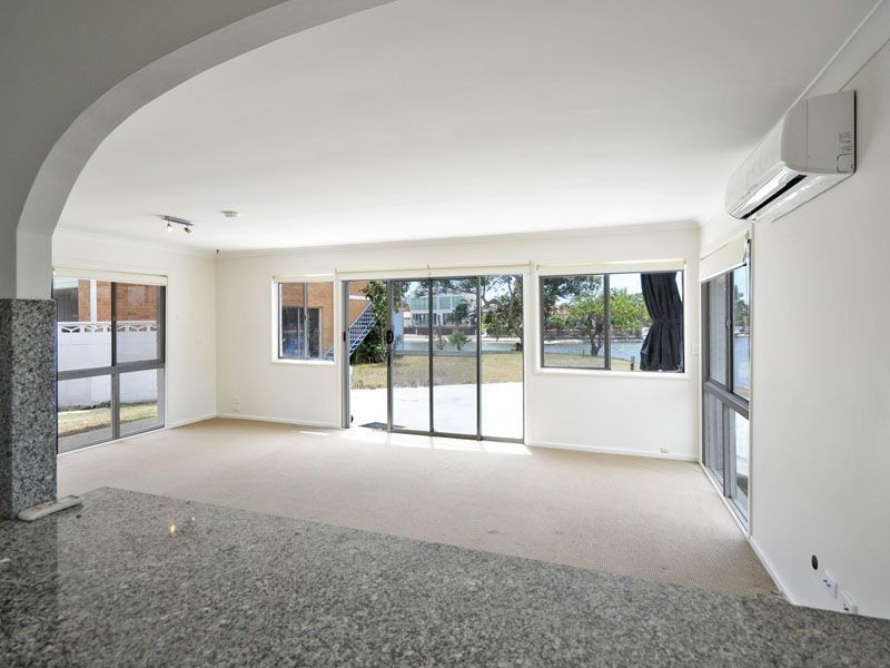 14 Palmetto Court, Broadbeach Waters QLD 4218