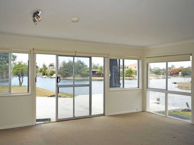 14 Palmetto Court, Broadbeach Waters QLD 4218