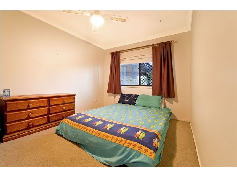 12 Buena Vista Court, Broadbeach Waters QLD 4218