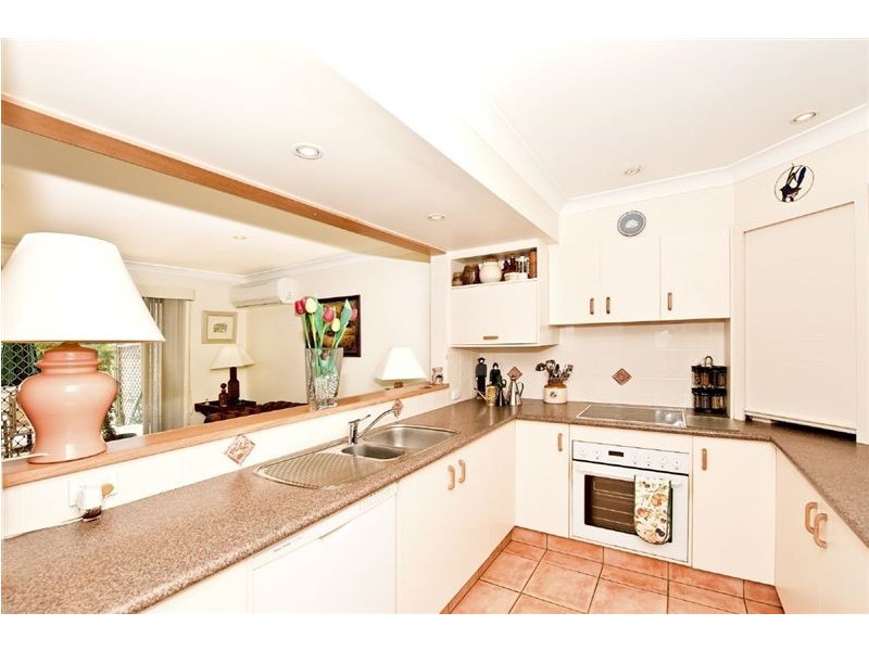 6/49-51 Hooker Boulevard, Broadbeach Waters QLD 4218
