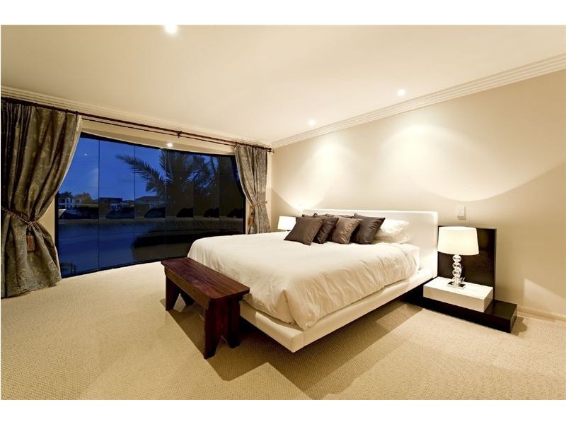 48 Fitzwilliam Street, Carrara QLD 4211
