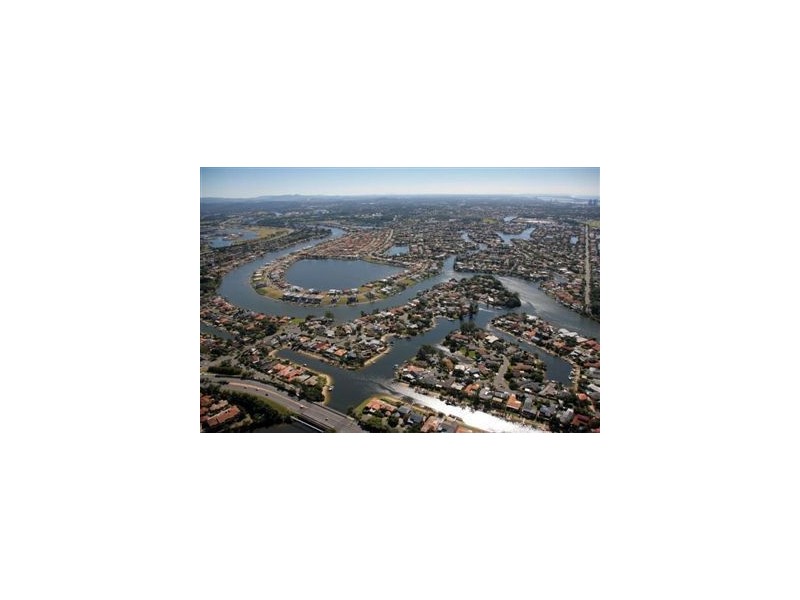 2 Cypress Drive, Broadbeach Waters QLD 4218