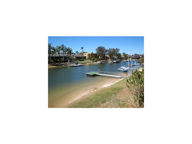 2 Cypress Drive, Broadbeach Waters QLD 4218
