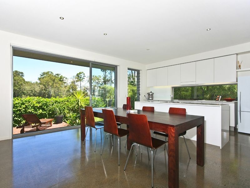 4 Cape Martin Lane, Varsity Lakes QLD 4227