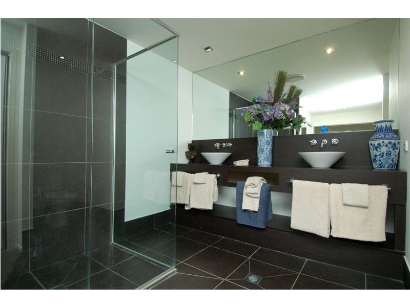 96 Hooker Boulevard, Mermaid Waters QLD 4218