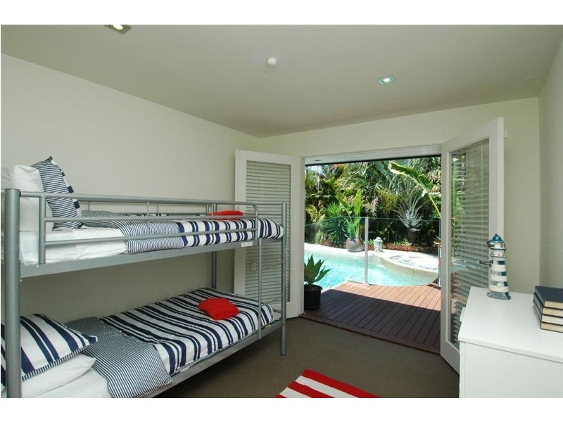 96 Hooker Boulevard, Mermaid Waters QLD 4218