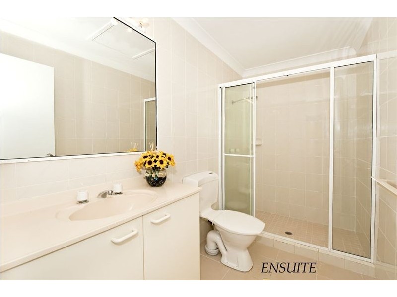 3/4 Orvieto Avenue, Mermaid Waters QLD 4218