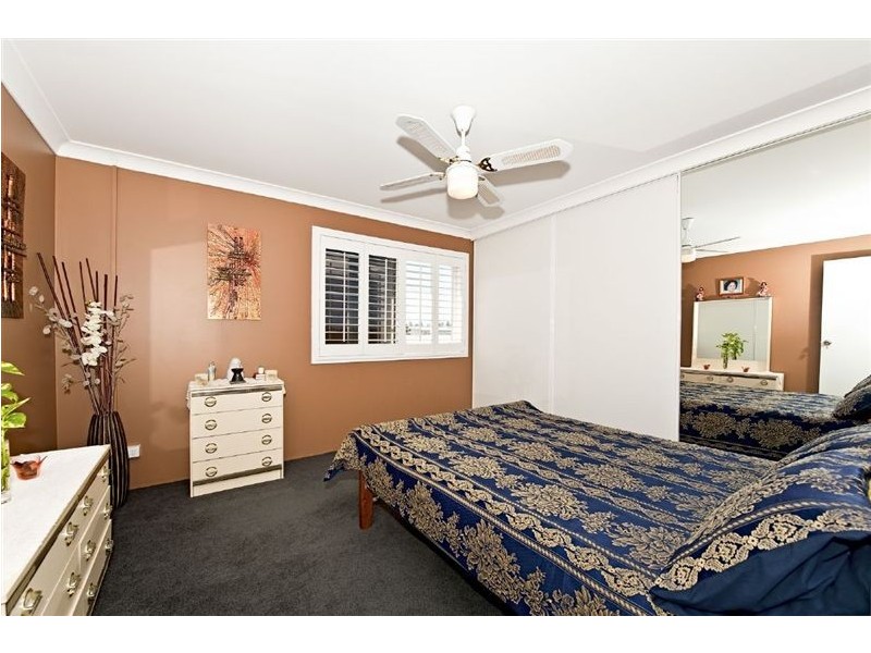 3/4 Orvieto Avenue, Mermaid Waters QLD 4218