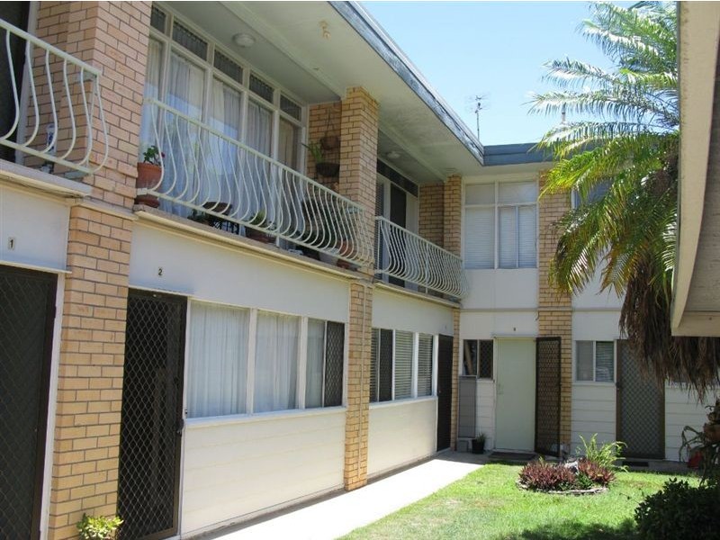 2/3 Miami Key, Broadbeach Waters QLD 4218