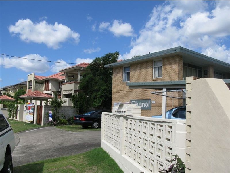 2/3 Miami Key, Broadbeach Waters QLD 4218