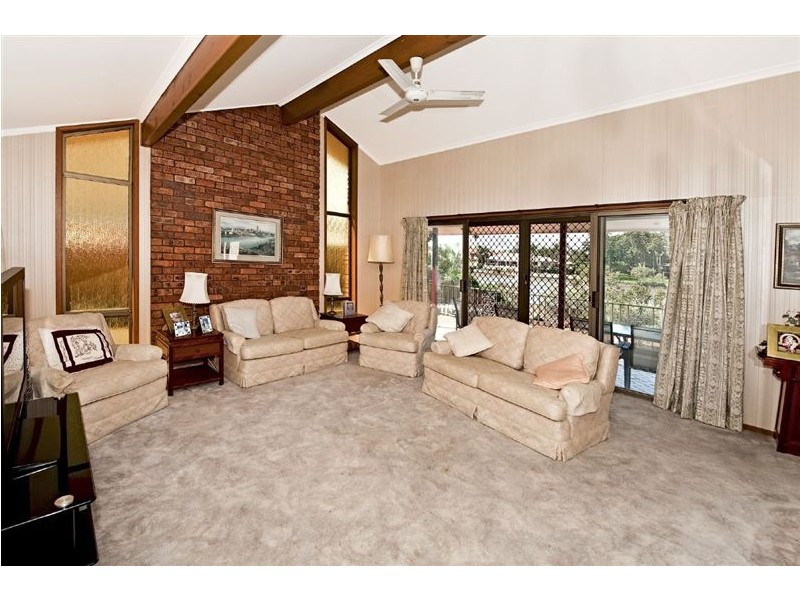 41 Conifer Crescent, Broadbeach Waters QLD 4218