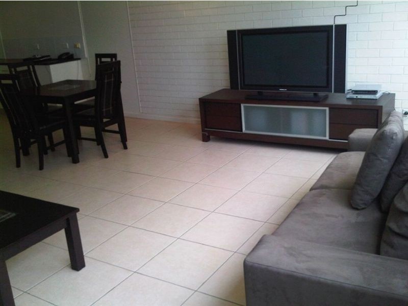 509/40 Surf Parade, Broadbeach QLD 4218