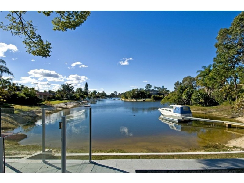 73 Rudd Court, Broadbeach Waters QLD 4218