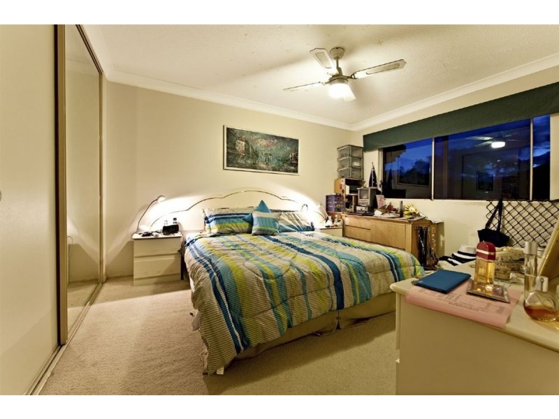 1/1 Orvieto Avenue,, Mermaid Waters QLD 4218