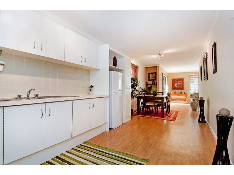2/16 Monaco Street, Broadbeach QLD 4218