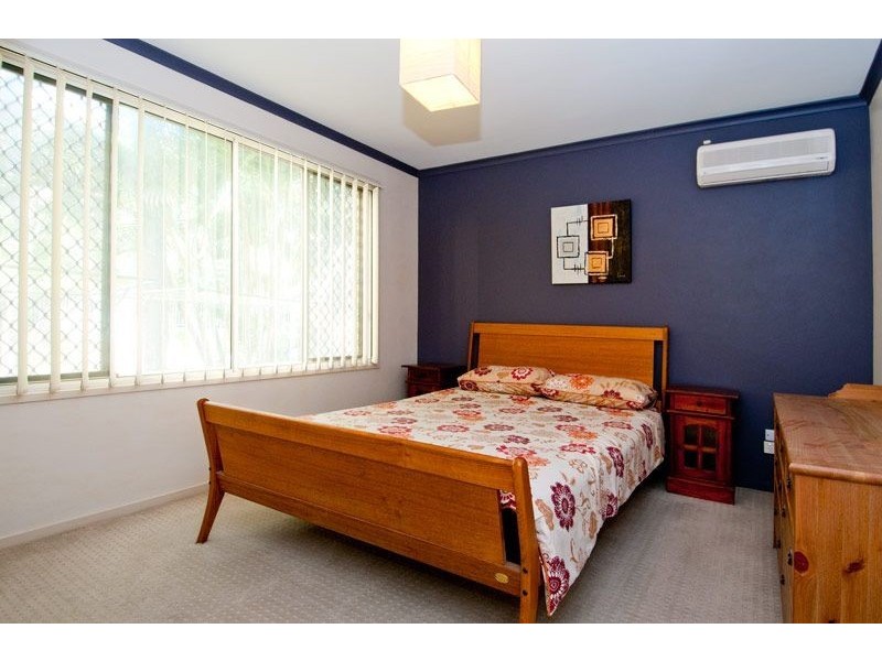 2/16 Monaco Street, Broadbeach QLD 4218