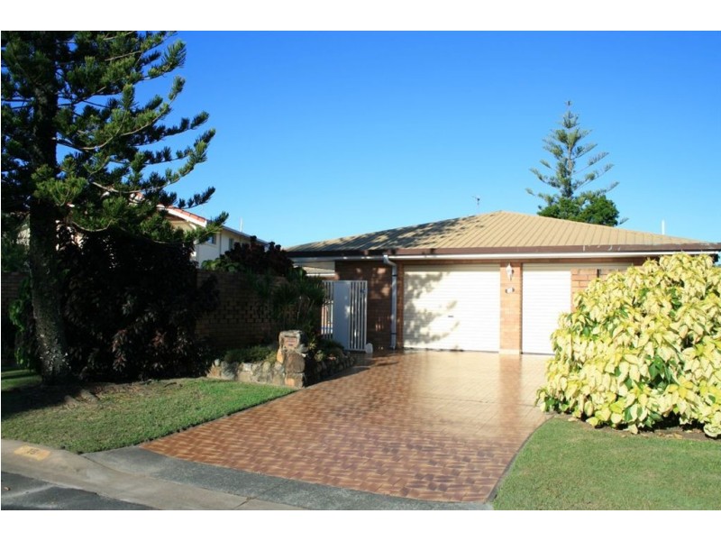 19 Conifer Crescent, Broadbeach Waters QLD 4218