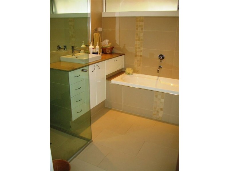 2 Cristobel Court,, Broadbeach Waters QLD 4218