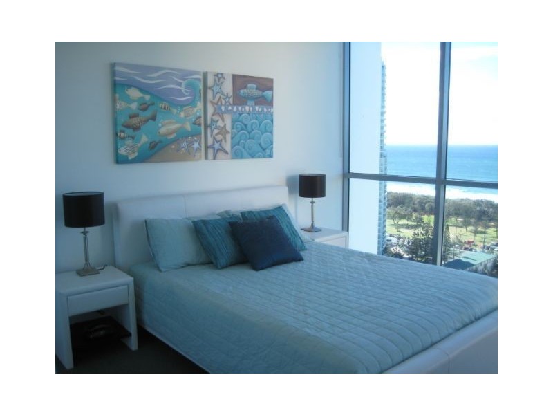 25 Surf Parade, Broadbeach QLD 4218