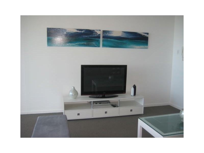 25 Surf Parade, Broadbeach QLD 4218