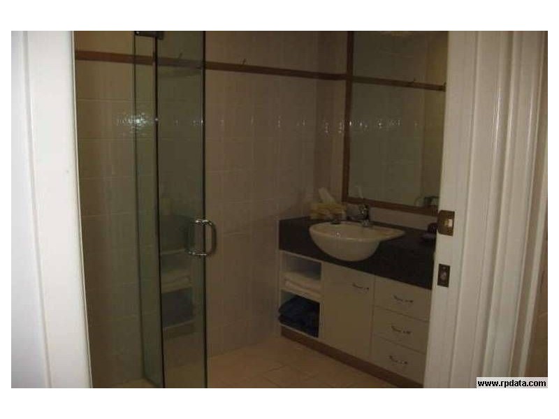 9 Costa Court,, Broadbeach Waters QLD 4218