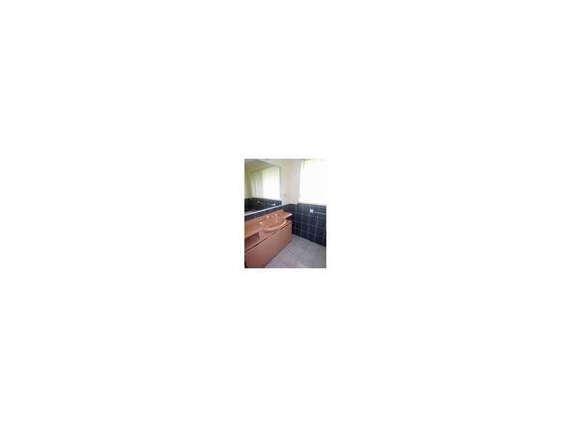 8 Flamingo Key, Broadbeach Waters QLD 4218
