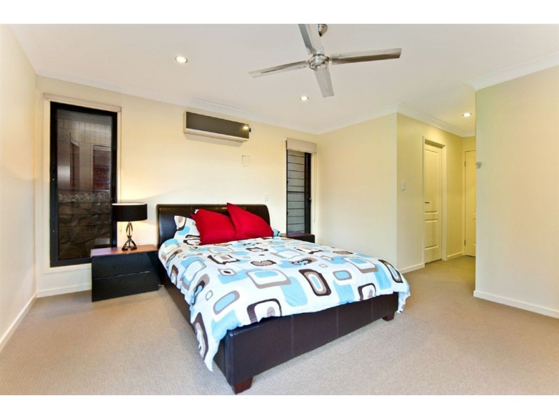 38 Camarillo Circuit, Reedy Creek QLD 4227