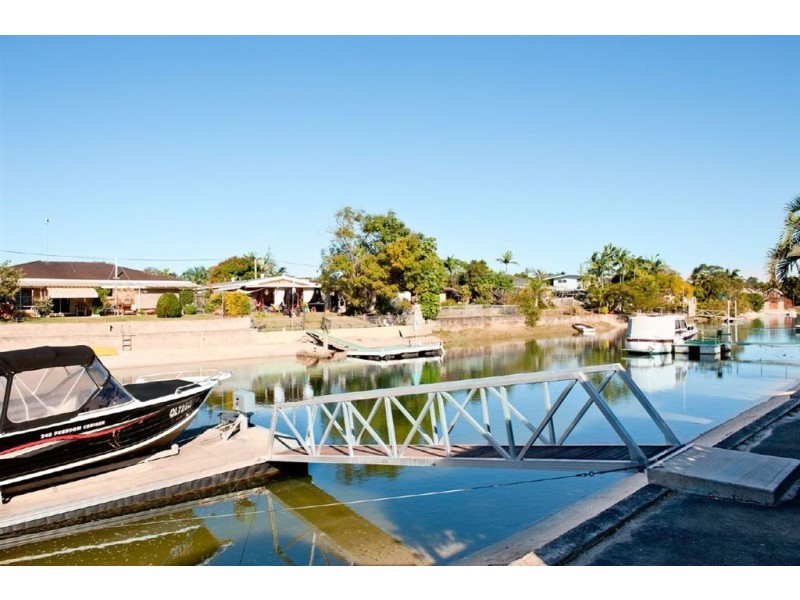 104 Rio Vista Blvd, Broadbeach Waters QLD 4218