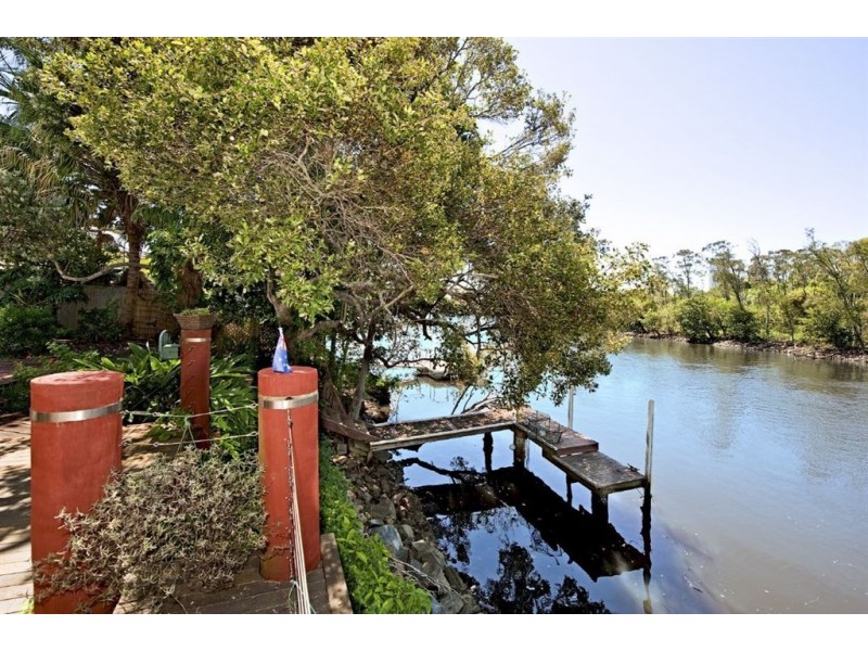 30 Karina Crescent, Broadbeach Waters QLD 4218