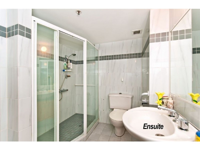 101/15 Victoria Avenue, Broadbeach QLD 4218